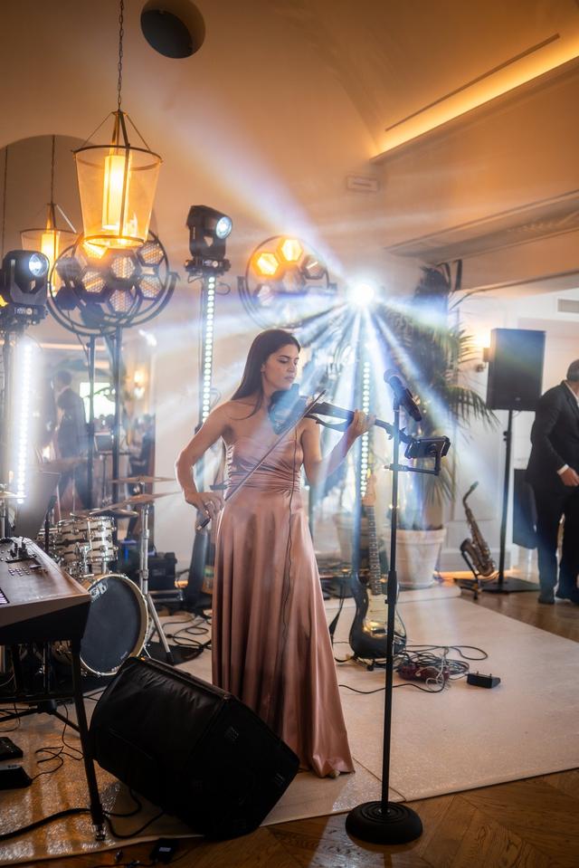 Diamond Music Entertainment - 2