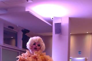 Drag Queen Sisters Show - 18