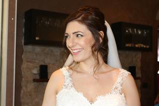 Nica Arena Make Up Artist - 10