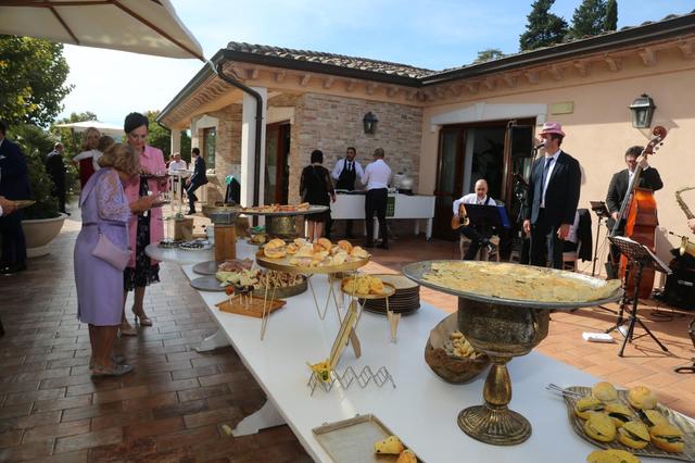 Swing me to the moon - 1