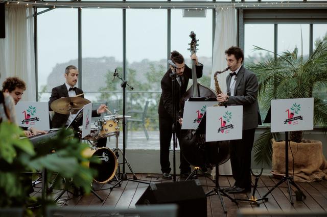 Peppermint Swing Band - 4