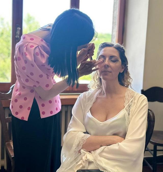Alisa Make-up Artist - 1