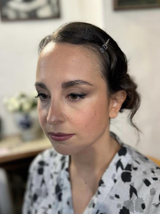 Valerie Make-up Artist - 2
