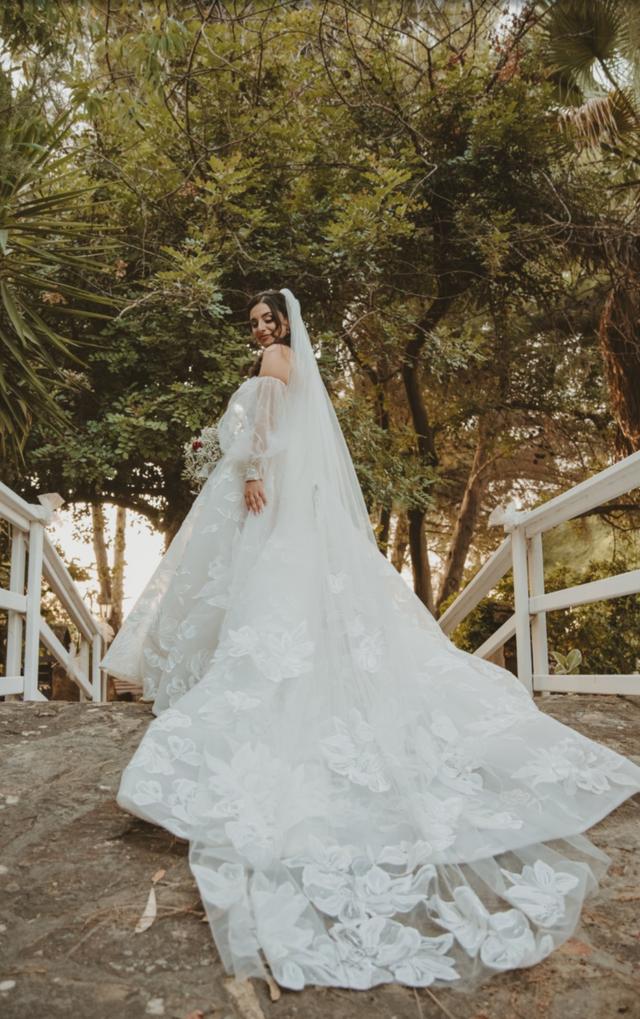 The Amazing Dress Company - 3