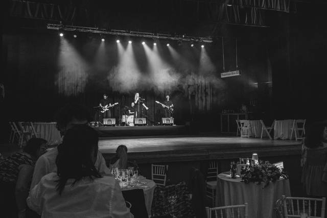 Honey Groove 4