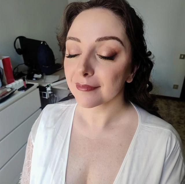 Sara Gneri Make-up Artist - 3