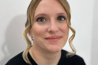 Sara De Capitani make-up & hair style - 8