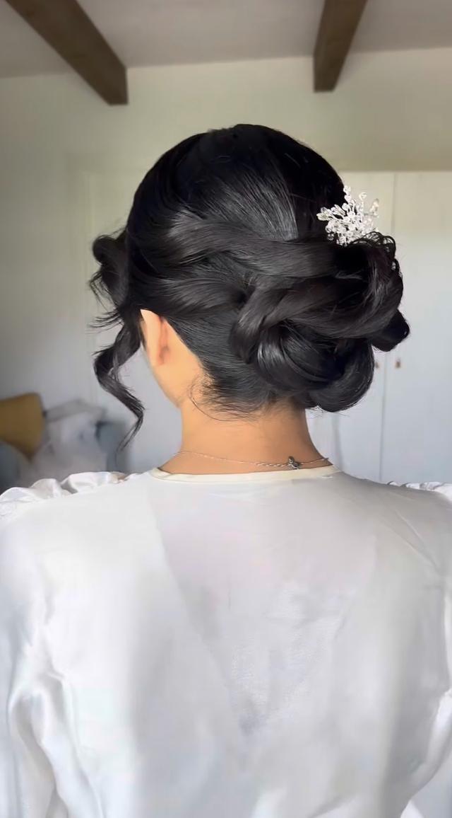 Valentina Hairstyle - 2
