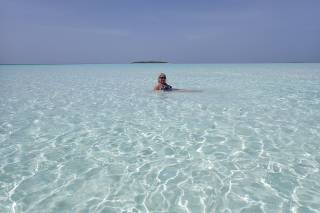 De Luxe Travels - 10