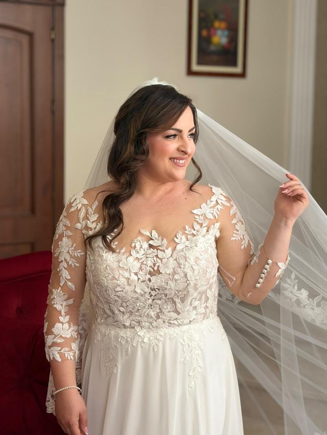 Sara Coniglio Bridal make-up specialist - 1