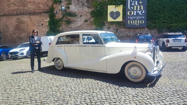 Affitto Limousine e auto d'epoca - 4