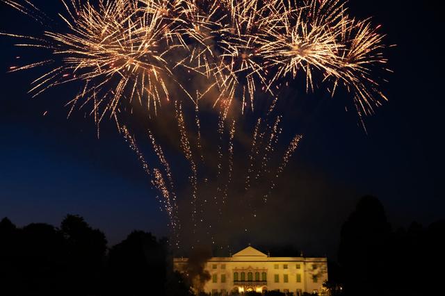 M.E.S.S. Fireworks - 3