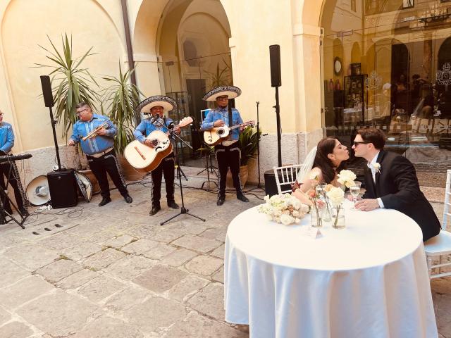 Mariachi Peralta - 1