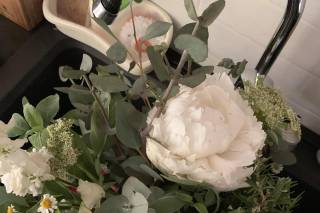 Victoria Flowers - 18