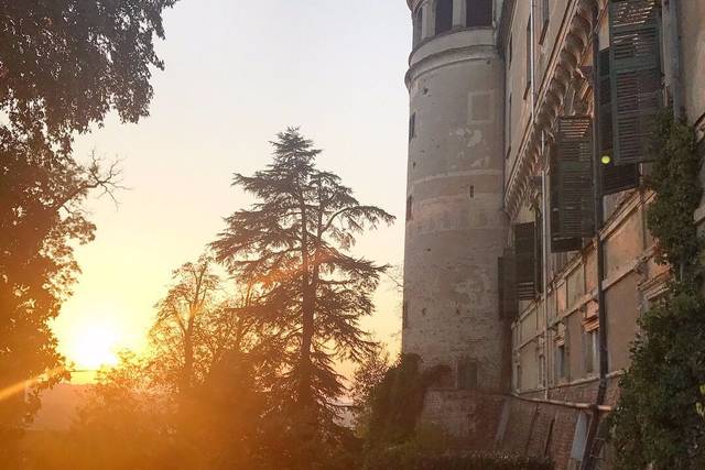Castello Di Montà D'Alba 4