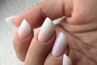 Delia Cassinesi Luxury Nails & Make-up - 5