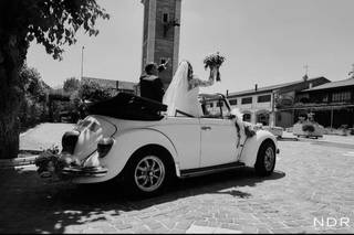 Gold Wedding Limousine - 7