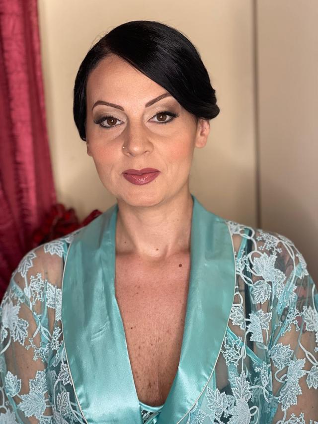 Sara Make-up Artist - 1