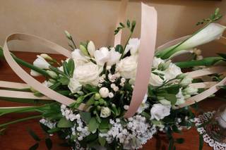 Arianna Pilone Floral Designer - 12