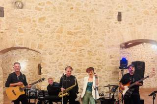 Joline & Stikazzi Vintage Wedding - 11