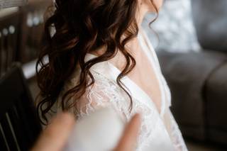 THE WEDDING STRATEGIST - 5