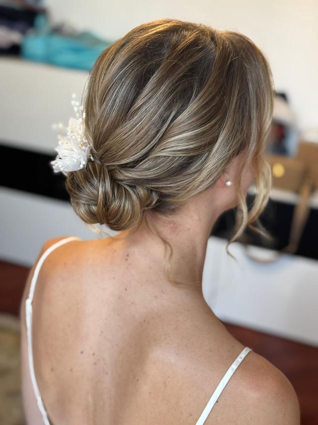 Marika Bizzarri Hairstyle and Make up - 3