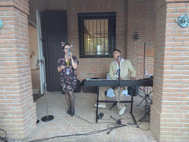 Perry Boogie & Lady Martini - 1