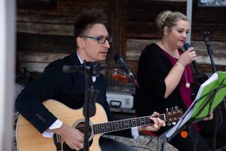 The Us - Acoustic Duet - 6