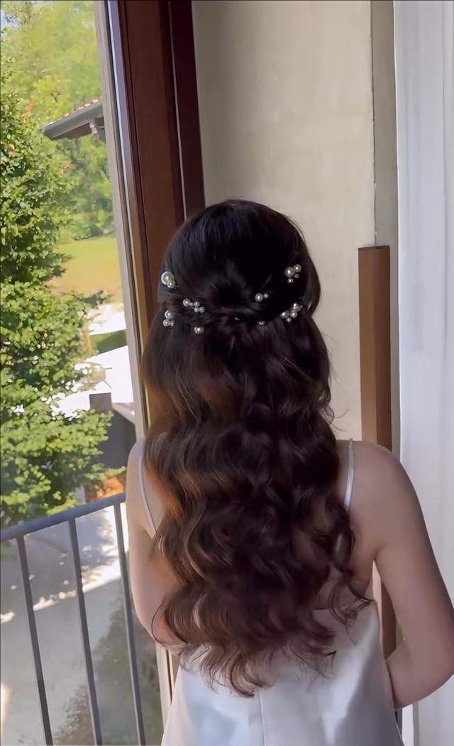 Desire Arnoldi HairDesigner - 2