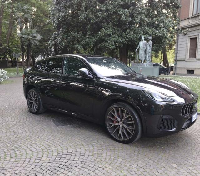 Milano Luxury Car - 1