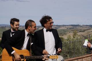 Salt Peanuts Show - 11