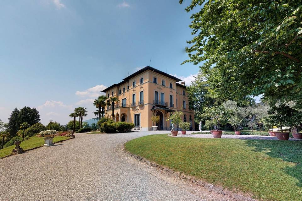 Villa Esengrini Montalbano 3d tour