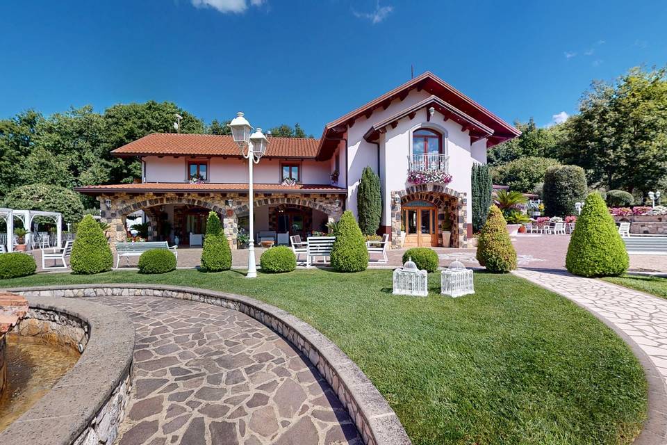 Villa Jomaryan 3d tour