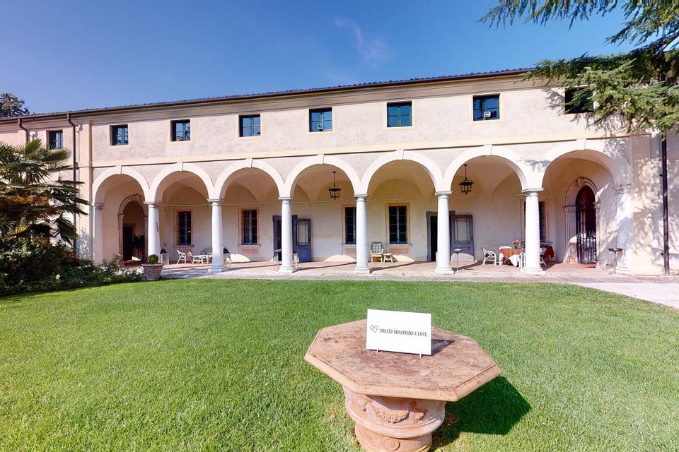 Palazzo Monti Della Pieve 3d tour