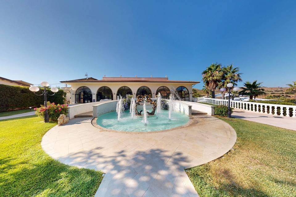 Mountain Palace La Schera 3d tour