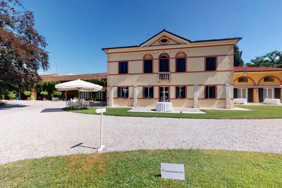 Villa Gioiagrande 3d tour