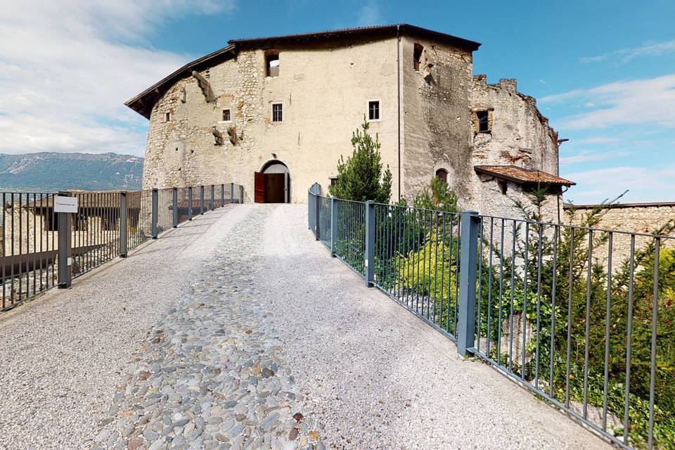 Castel Pietra 3d tour