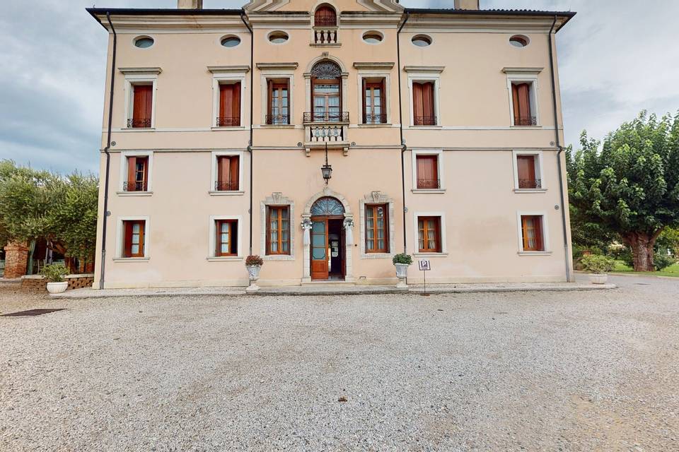 Villa Bongiovanni 3d tour