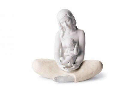 Statua della maternità 1