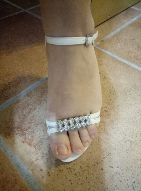 Quanto vi sono costate le scarpe da sposa? - 1