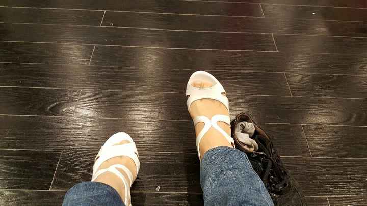 Finalmente scarpe - 1