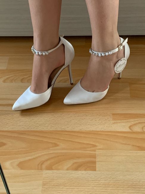 Avete scelte le scarpe - 1