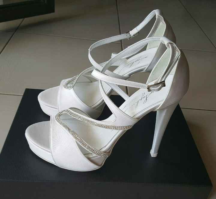 A -83... acquistate le mie scarpe sposa! - 2