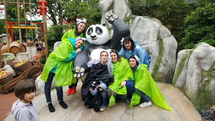 Scorci di addio al nubilato. - 1