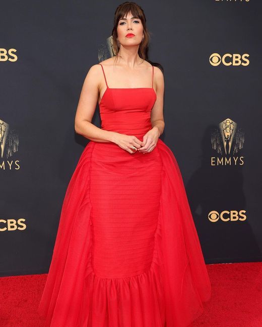 Emmy Awards 2021: i look del red carpet 👇 5