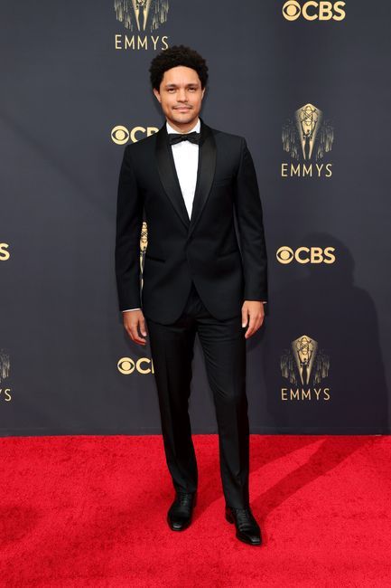 Emmy Awards 2021: i look del red carpet 👇 - 11