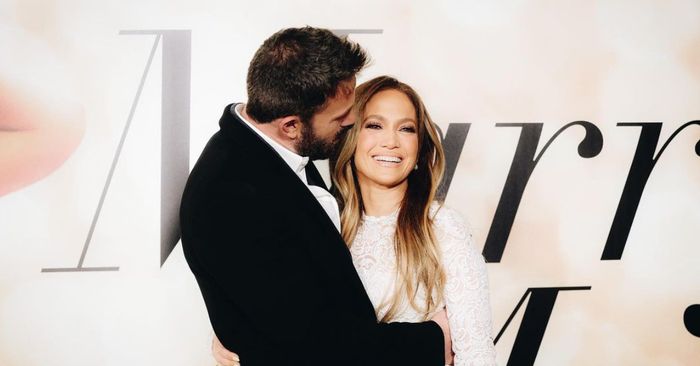 Jennifer Lopez e Ben Affleck hanno detto Sì a Las Vegas 👇 1