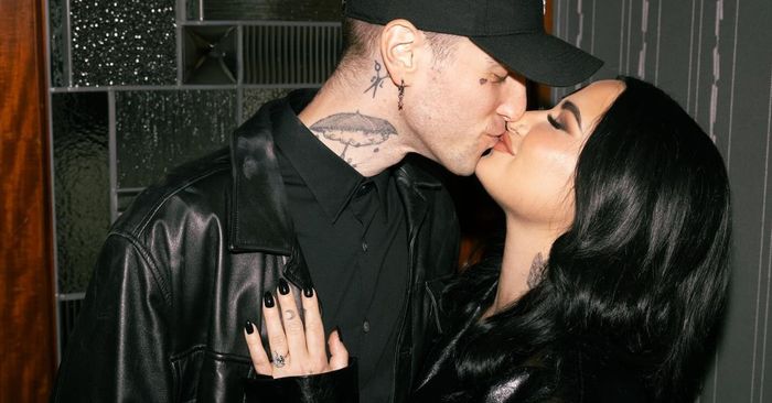 Demi Lovato annuncia il fidanzamento col compagno: scopri i dettagli 👇 1