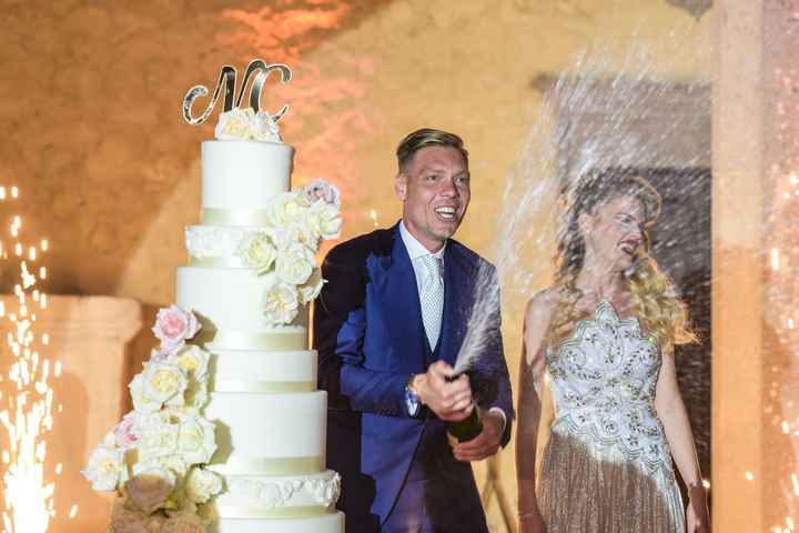 Carlotta Dell'Isola ha detto Sì al Castello di Bracciano 👇 - 6