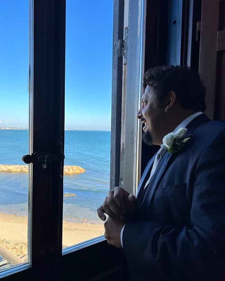 Enrico Brignano e Flora Canto sposi a Roma 👇 - 4